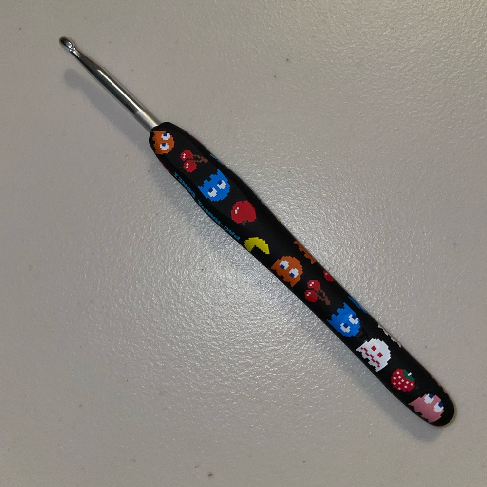 Woobles PAC-MAN crochet hook